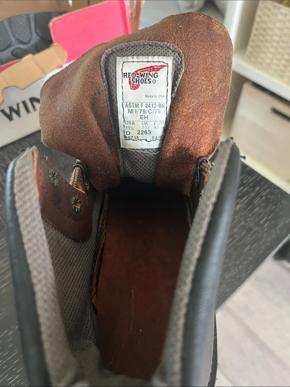 MENS Red Wing #2263 Leather Boots